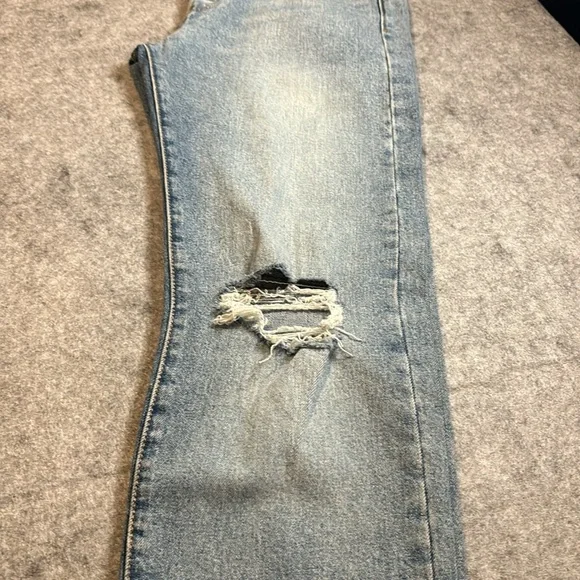 NWT's Levis's 501's, Size 30. - Picture 6 of 16